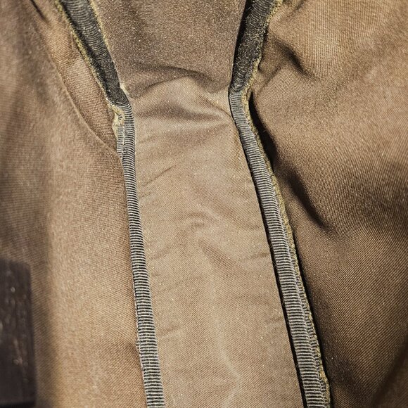 Gucci Supreme Leather Shoulder Bag - Picture 11 of 17